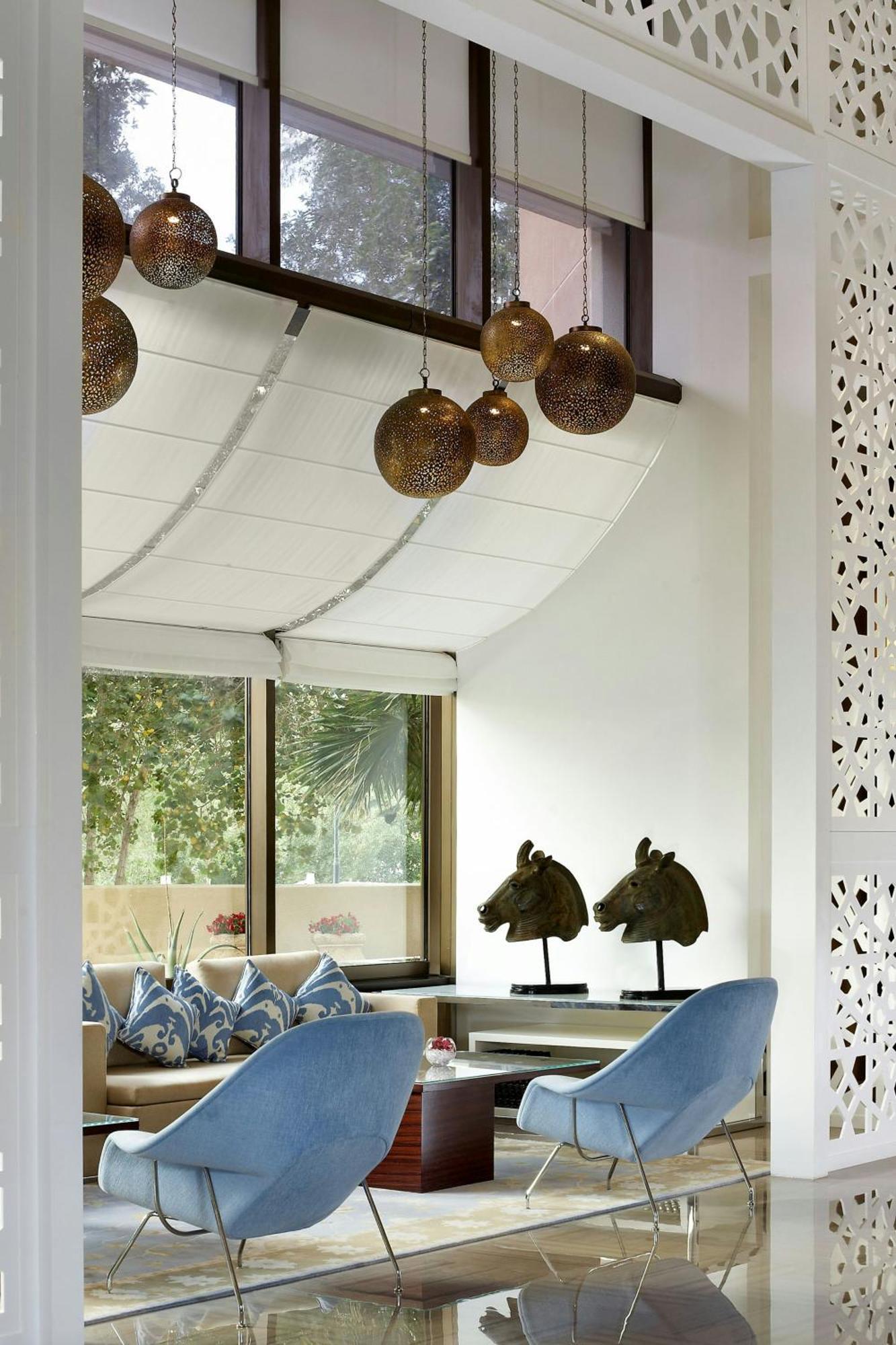 Le Meridien Khobar Bagian luar foto Roman shade